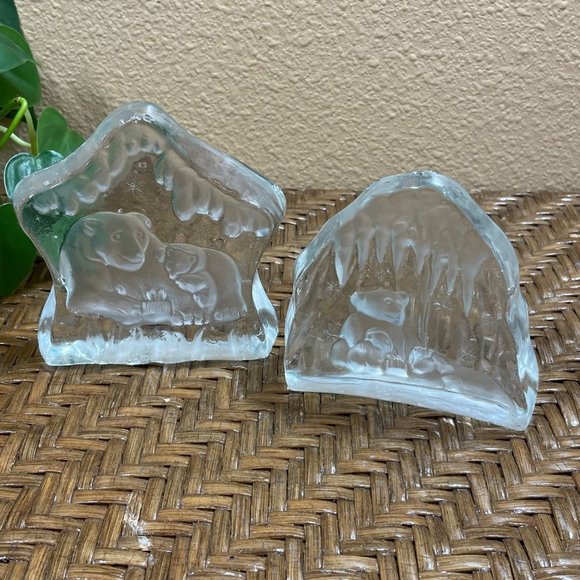 Set Of Two Crystal Polar  Bear And Cubs Sculpture Home Decor - Picture 1 of 15